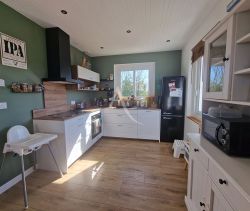 A vendre MAISON  5 PIECES 90 M2 BORD DE MER TALMONT SAINT HILAIRE