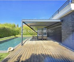 A louer MAISON  CONTEMPORAINE BORD DE MER SANARY SUR MER