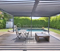 A louer MAISON  CONTEMPORAINE BORD DE MER SANARY SUR MER