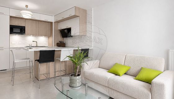 A louer APPARTEMENT NEUF T2 44 M2 TERRASSE BORD DE MER NICE