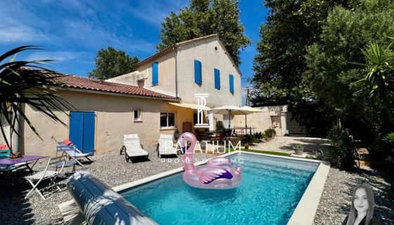 A louer MAISON  DE MAîTRE  EYGUIERES