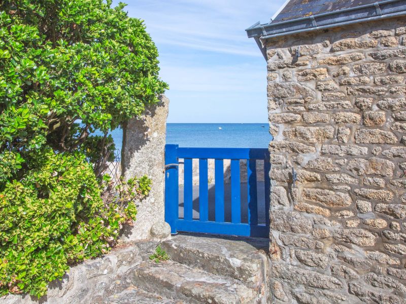 A vendre Charamants Pentys 47 m&sup2; renoves les pieds dans l'eau Loctudy
