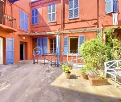 A louer APPARTEMENT DE PRESTIGE T3 62 M2 TERRASSE BORD DE MER CANNES