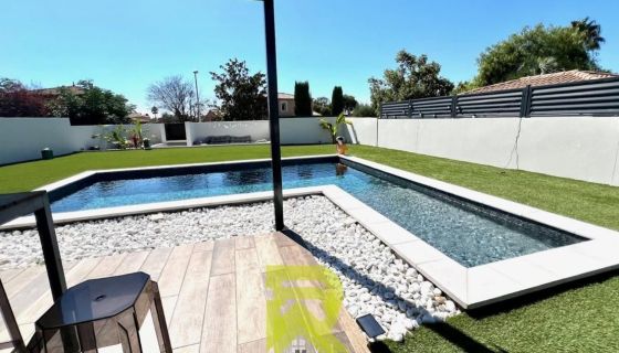A louer MAISON  CONTEMPORAINE BORD DE MER AGDE