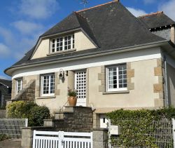 vente Maison familiale vue mer dans le centre ville de Cancale