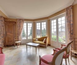vente Maison familiale vue mer dans le centre ville de Cancale