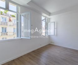 A louer APPARTEMENT T2 52 M2 BORD DE MER NICE