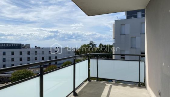A louer APPARTEMENT T2 48 M2  LORMONT