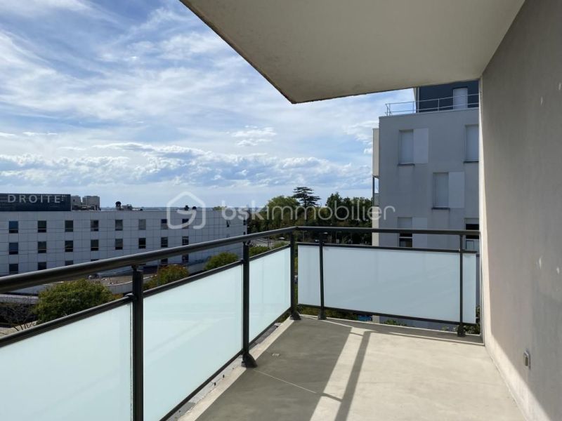 A louer APPARTEMENT T2 48 M2  LORMONT