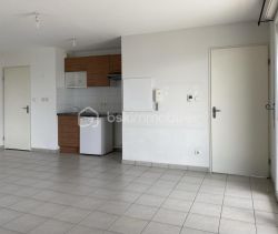 A louer APPARTEMENT T2 48 M2  LORMONT