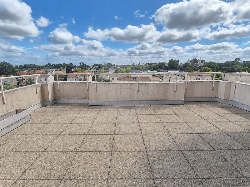 A louer APPARTEMENT T3 73 M2 TERRASSE  MERIGNAC