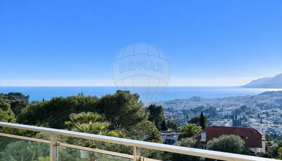 A louer APPARTEMENT DE PRESTIGE T4 101 M2 TERRASSE VUE MER LE CANNET