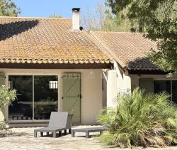 A louer MAISON  5 PIECES 140 M2 BORD DE MER POUSSAN