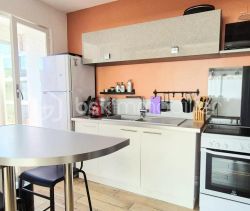 A louer APPARTEMENT T2 45 M2 BORD DE MER HYERES