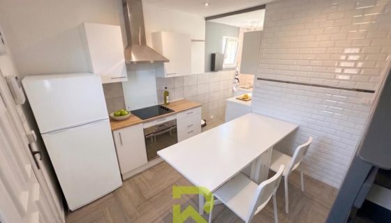 A louer APPARTEMENT DUPLEX T3 48 M2 PIEDS DANS L'EAU AGDE