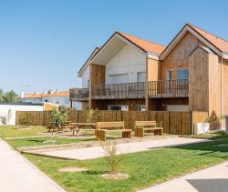 A louer APPARTEMENT T3 79 M2 BORD DE MER LES SABLES D OLONNE