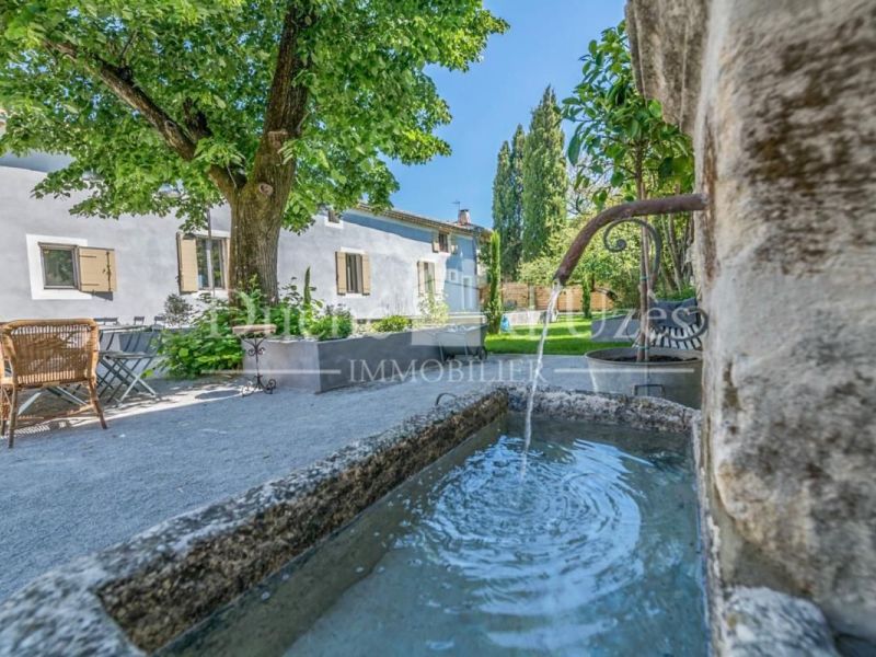 A louer MAISON  DE MAîTRE  UZES