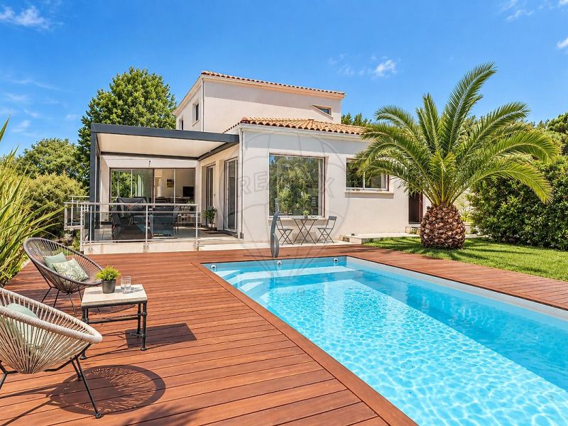 A louer MAISON  D'ARCHITECTE BORD DE MER LES MATHES