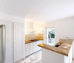 A louer APPARTEMENT T3 93 M2 TERRASSE BORD DE MER COGOLIN
