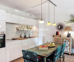 A louer APPARTEMENT T3 67 M2 TERRASSE BORD DE MER COGOLIN