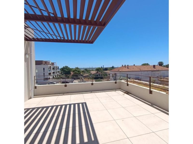 A louer APPARTEMENT NEUF T5 123 M2 TERRASSE BORD DE MER FRONTIGNAN