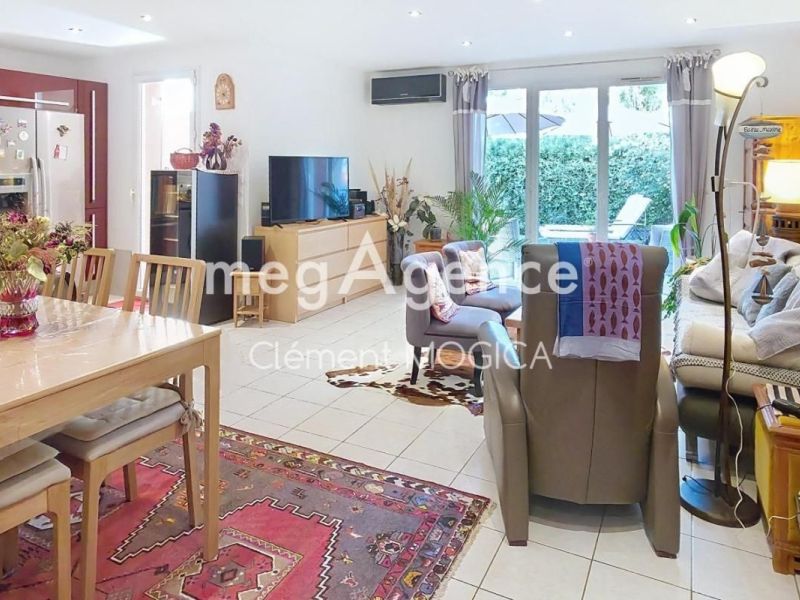 A louer APPARTEMENT T3 71 M2 BORD DE MER SAINTE MAXIME