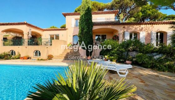 A louer MAISON  6 PIECES 168 M2 VUE MER SAINTE MAXIME