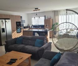 A louer MAISON  4 PIECES 106 M2  GINESTAS