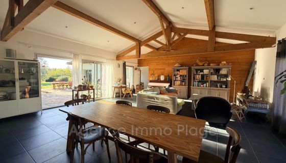 A vendre MAISON  5 PIECES 139 M2  LESPARRE MEDOC