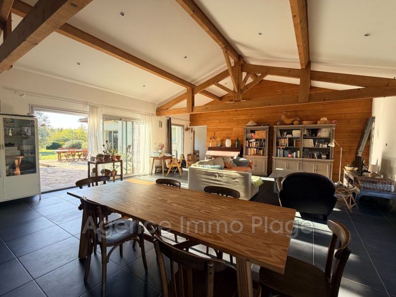 A vendre MAISON  5 PIECES 139 M2  LESPARRE MEDOC