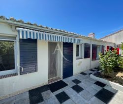 A vendre MAISON  4 PIECES 69 M2 BORD DE MER LONGEVILLE SUR MER