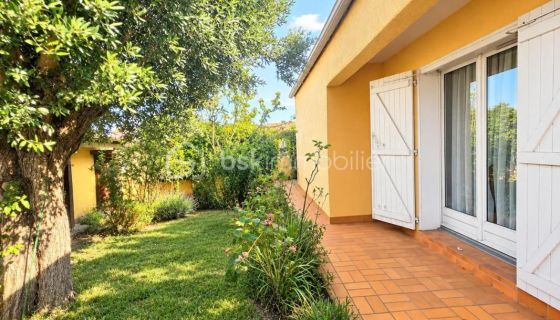 A louer MAISON  4 PIECES 81 M2 BORD DE MER MEZE