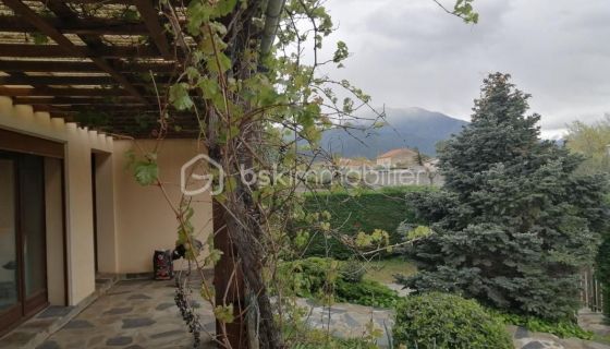 A louer MAISON  6 PIECES 120 M2  VINCA