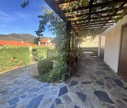 A louer MAISON  6 PIECES 120 M2  VINCA