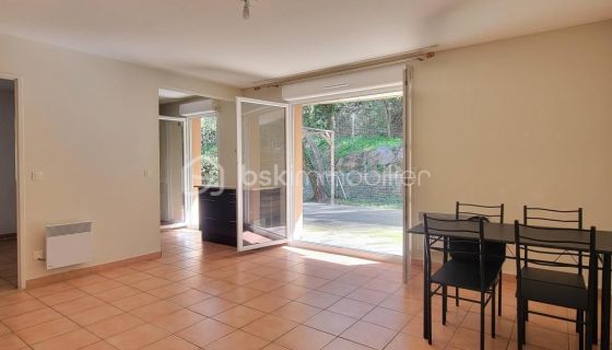 A louer APPARTEMENT T3 54 M2 TERRASSE  BEZIERS