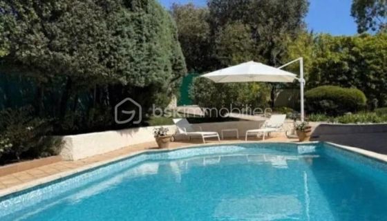 A louer MAISON  6 PIECES 182 M2  SAINT GELY DU FESC