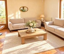 A louer MAISON  6 PIECES 182 M2  SAINT GELY DU FESC