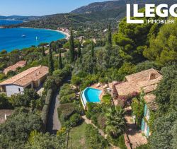 A louer MAISON  6 PIECES 165 M2 VUE MER LE LAVANDOU