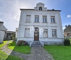 A vendre MAISON  DE MAîTRE  HESDIN