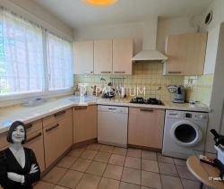A louer APPARTEMENT T4 79 M2  SALON DE PROVENCE