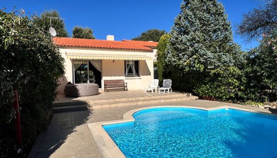 A vendre MAISON  6 PIECES 125 M2  AVRILLE