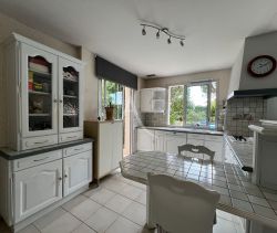 A vendre MAISON  6 PIECES 125 M2  AVRILLE
