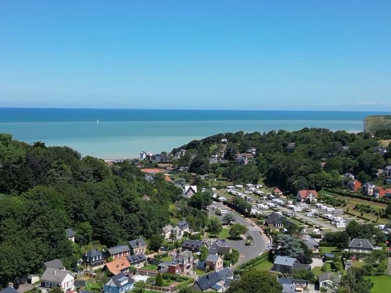 A vendre TERRAIN 631 M2 BORD DE MER VEULETTES SUR MER
