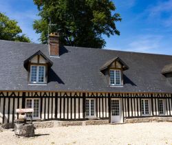 A louer MAISON  DE MAîTRE BORD DE MER SAINT RIQUIER ES PLAINS