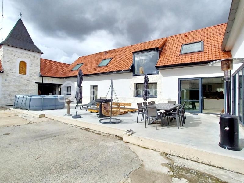 A louer APPARTEMENT T7 230 M2  HULLUCH