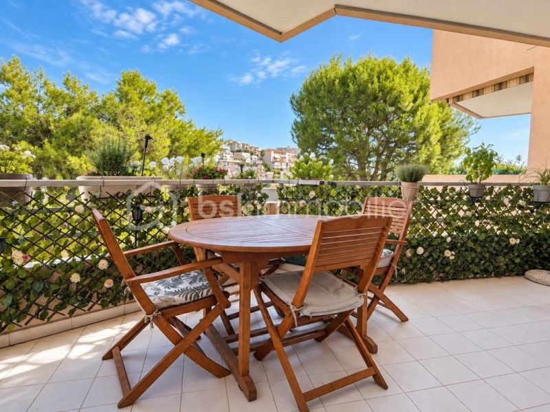 A louer APPARTEMENT T4 82 M2 TERRASSE BORD DE MER NICE