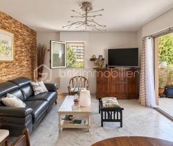 A louer APPARTEMENT T4 82 M2 TERRASSE BORD DE MER NICE