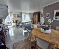 A louer APPARTEMENT DUPLEX DE PRESTIGE T5 119 M2 TERRASSE BORD DE MER DIEPPE