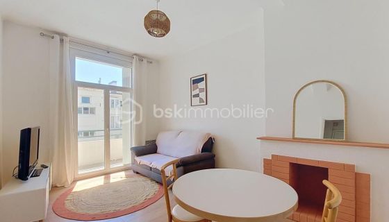 A louer APPARTEMENT T2 40 M2 BORD DE MER TOULON