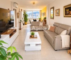 A louer APPARTEMENT T3 69 M2 VUE MER TOULON